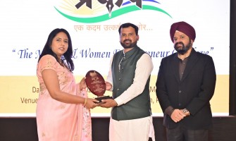 Nidhi Gupta, Co-Founder & COO JT Mobility Private Limited Awarded Women Entrepreneur Award 2023