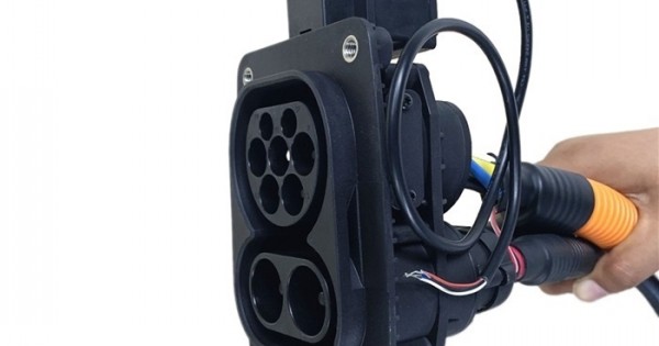 Electric socket store for car